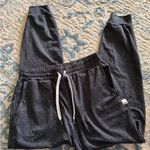 Vuori  performance jogger Photo 1