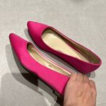 EXPRESS  HOT PINK POINTED FLAT PRICE IF FIRM Photo 6
