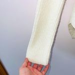 EXPRESS Cream Knit Crewneck Round Hem Pullover Sweater Photo 3