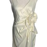 Max and Cleo Sleeveless Cocktail Dress 4 Cream V Neck Rosette Lined Zipper Photo 0