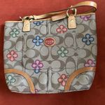 Coach  F22221 Peyton Signature Floral Canvas Shoulder Bag Photo 0