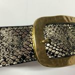 3D metallic and black gold buckle belt NWOT Photo 1