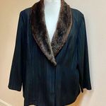 Jessica Howard  Woman Black Blazer W/Faux Fur Photo 0
