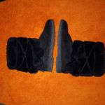 Makalu 8 Cozy Land Fur Boots In BLACK Straps & Ball Style Photo 3