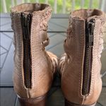 Freebird Bela open toe distressed leather heels taupe wastern chic zipper size 9 Tan Photo 5