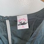 Selfie Leslie - sage green romper Photo 5