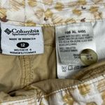 Columbia Women’s Classic khaki shorts size 12 Photo 5