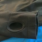 Black cropped Long Sleeve compression workout Top with Thumb Holes xl NWT Photo 1