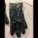 Nine West Classic Leather Gloves - Stylish Winter Accessory Photo 5