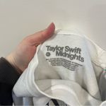 Taylor Swift  Midnight Era Graphic Sweatshirt XL White CB24Q Music Tour Photo 6