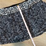 Lululemon  Skirt/Skort Size 8 Photo 4