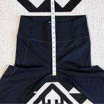 Girlfriend Collective Compressive High Rise Capri Leggings in Black Large Photo 6