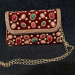 Beaded velvet evening clutch with chain strap Red Photo 0