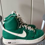 Nike  Green and White High-Top Sneakers lightly worn Photo 2