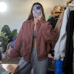 Alo Yoga  IT Girl Bomber Jacket in Chestnut Size small Photo 4