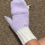 Aerie mittens Photo 3