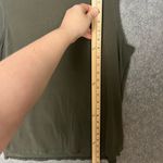 Lululemon Women's 6 Olive Sleeveless Top at Helen light shirt Photo 2