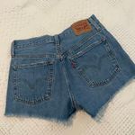 Levi's 501 button fly jean shorts distressed cut offs 25 W25 SH2 4374 Photo 8