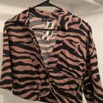 Emory park Cropped Zebra Shirt Photo 1