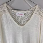 Two by Vince Camuto Tribal Beat Lace Inset Shark Bite‎ Hem Shirt Top Chalk Sz XL Photo 3