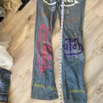 Von Dutch hand painted  logo graphic jeans Photo 3