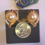 Crystaline Brand Lustrous Gold Tone and Faux Pearl Retro Boho Leaf Earrings Photo 7