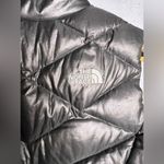 The North Face Women’s Green/Black Puffer Down Filled Vest 550. Size XS Photo 4