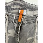 Vintage Y2K Deep Los Angeles Distressed Camouflage Cargo Capri Pants Size Medium Green Photo 4