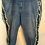 Lane Bryant  Denim Cropped Jeans Frayed Trim Casual‎ Unfinished Hem Plus Size-28 Photo 0