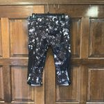 Lululemon Sun Runner Crop Leggings Women's size 8 Pocket Dusk Dye White Black Photo 1