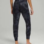 Lululemon  Align High-Rise Jogger
Diamond Dye Pitch Grey Graphite Grey
Size 16 Photo 5