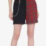 Hot Topic  Black & Red Plaid Split Bermuda Shorts Size M Photo 6