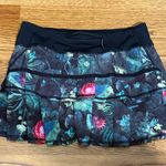 Lululemon Black and Floral Pleated Tennis Skort Photo 3