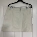 Forever 21  White Faux Leather Mini Skirt Size‎ Large Photo 1