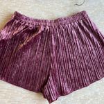 pink velvet pull on shorts Photo 3