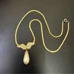 Vintage Unsigned Pave Crystal Angel Wing Faux Pearl Teardrop Gold Photo 15
