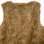 Dylan  faux fur vest soft and cuddly‎ see measurements Photo 5