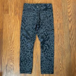 Lululemon Wunder Under Crop II Animal Swirl Deep Coal Light Size 4 cheetah Photo 1