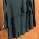 Latched Mama Women’s Long Sleeve Asymmetrical Teal Nursing Tunic XS Green Photo 4