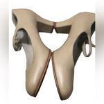 Capezio  Nude Character Shoes Women’s Size 9 Photo 2
