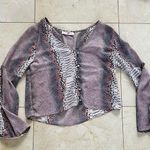 Buddy Love NWOT Snakeskin Like Pattern Bell Longsleeve Blouse Sz Medium Photo 0