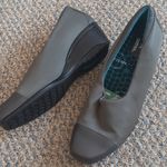 Aetrex  Shoes SIZE 6.5 Photo 1