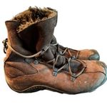 Merrell  Tug Suede Fur-Lined Boots Photo 0
