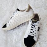 Vintage Havana Gadol Perforated Leather Sneaker Size 8 White Photo 7