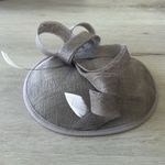 Floris Amor Derby Fascinator with Clip OS NEW IN BOX Gray Photo 3