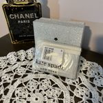 Kate Spade NWT Grey and White Card Holder Photo 2