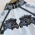 NWOT Womens Lace Embroidery Black Polka Dot Shirt Blouse Sz 3 Long Sleeve White Photo 6