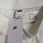 Nike  Women's Ribbed Cream Shorts 2x Photo 3
