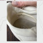 VIVAIA Evermore Round Photo 6