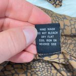 Angie  Flowy Medium Shirt Studded‎ bronze notched neck short sleeve pebble print Photo 4